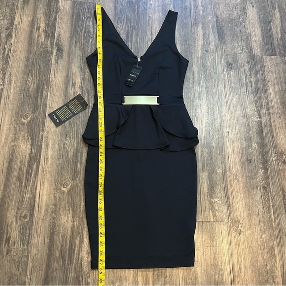 NWT Bebe Peplum Black Low Cut V Neck Short Dress Gold Detail Belt Cocktail S - Picture 12 of 15